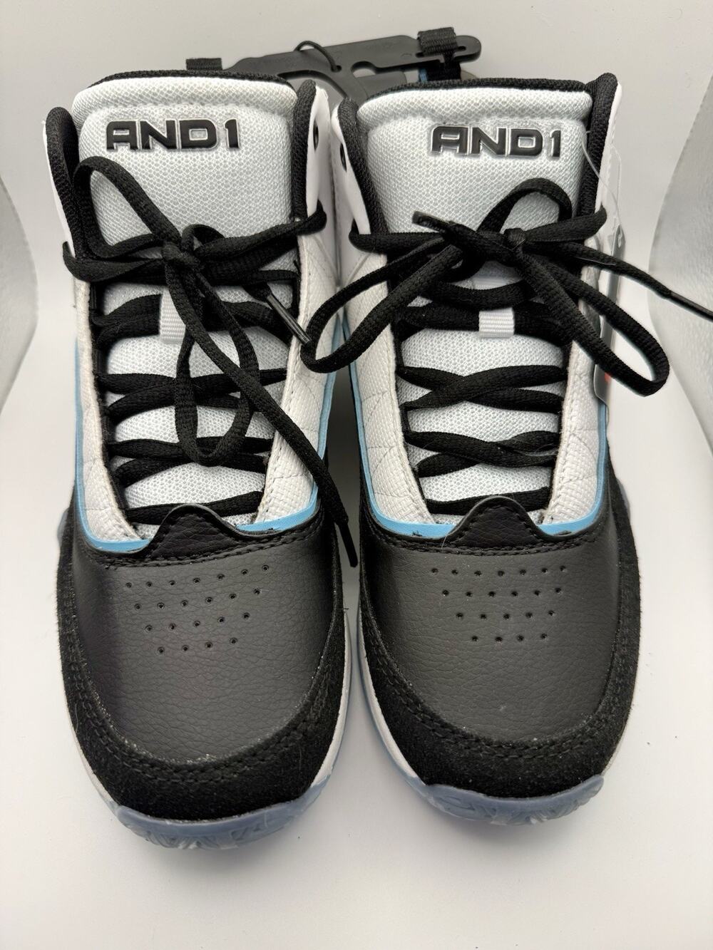 AND1 Boys White, Black & Blue Hightop Lace up Basketball Sneakers Size 5 NEW